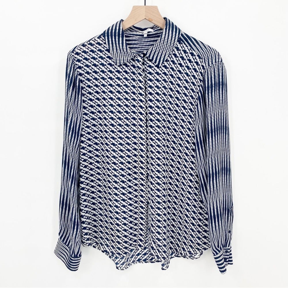 REISS Navy and White top